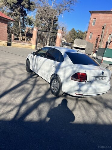 Volkswagen Polo 2019, 141,000 km - 1.6 l - Bakı
