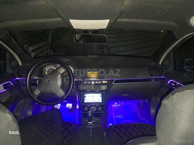 Opel Astra 2005, 255,000 km - 1.4 l - Qusar