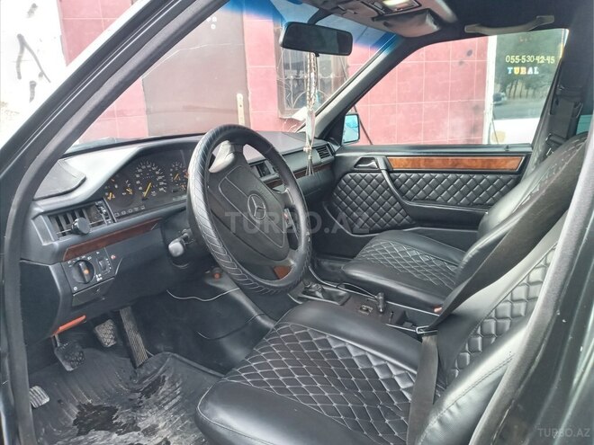 Mercedes E 200 1993, 278,000 km - 2.0 l - Bakı