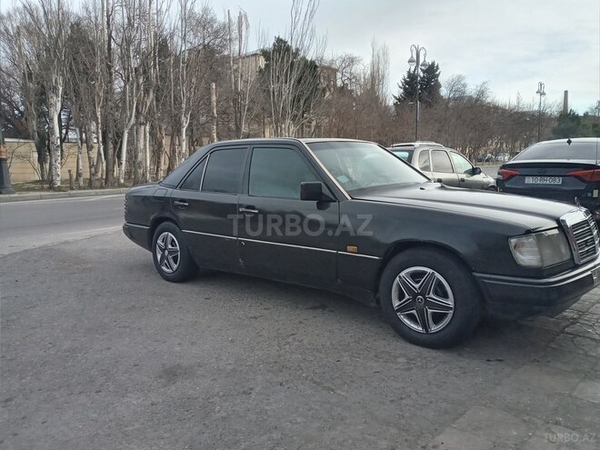 Mercedes E 200 1993, 278,000 km - 2.0 l - Bakı