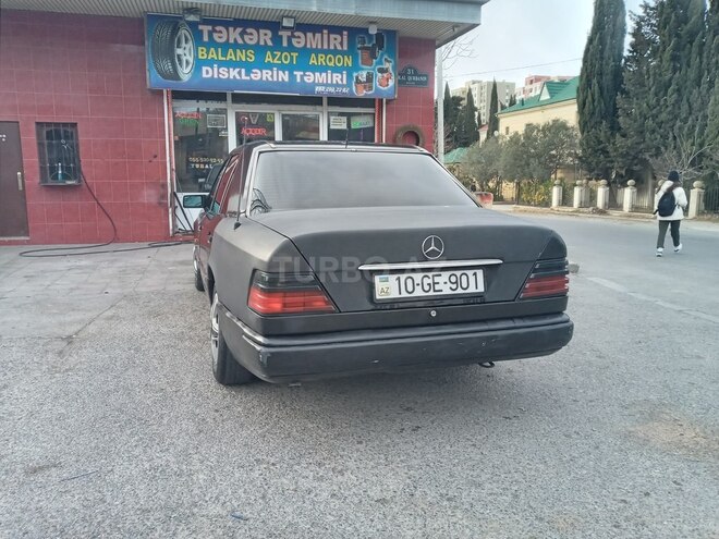 Mercedes E 200 1993, 278,000 km - 2.0 l - Bakı