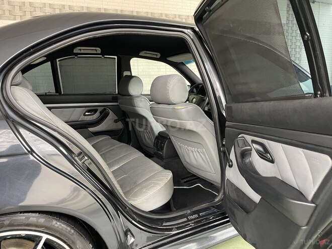 BMW 523 1996, 390,000 km - 2.5 l - Bakı