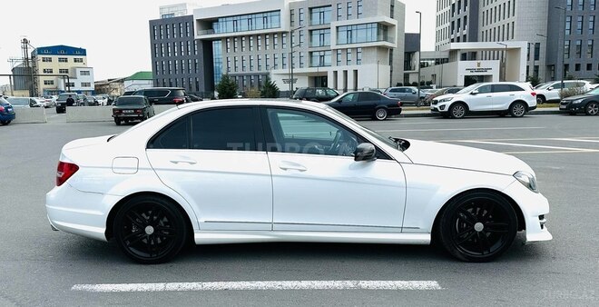 Mercedes C 250 2013, 135,000 km - 1.8 л - Bakı