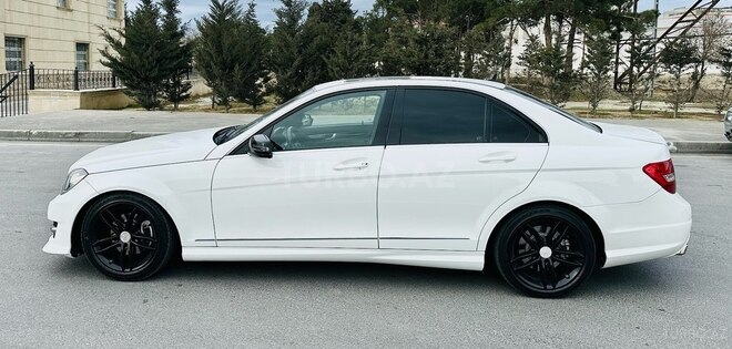 Mercedes C 250 2013, 135,000 km - 1.8 л - Bakı