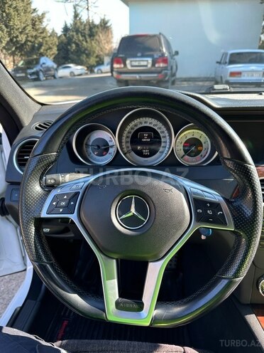 Mercedes C 250 2013, 135,000 km - 1.8 л - Bakı