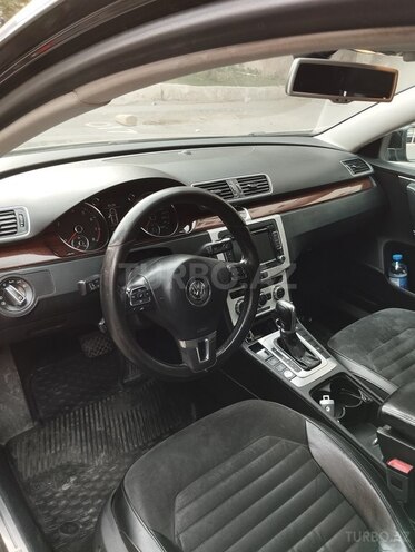 Volkswagen Passat 2013, 289,000 km - 1.8 l - Bakı