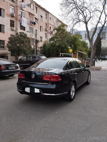 Volkswagen Passat 2013, 289,000 km - 1.8 l - Bakı