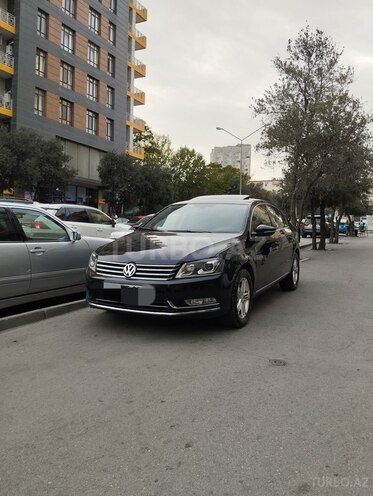 Volkswagen Passat 2013, 289,000 km - 1.8 l - Bakı
