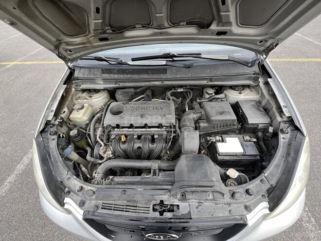 Kia Carens 2008, 198,000 km - 2.0 л - Bakı