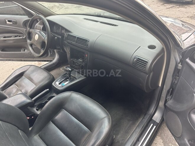 Volkswagen Passat 2004, 228,000 km - 1.8 л - Bakı
