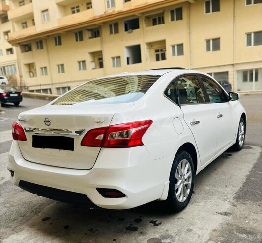 Nissan Sentra 2017, 176,000 km - 1.8 л - Bakı