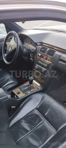 Mercedes E 320 1995, 370,000 km - 3.2 l - Sumqayıt