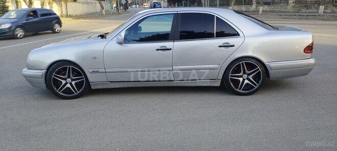 Mercedes E 320 1995, 370,000 km - 3.2 l - Sumqayıt
