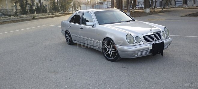 Mercedes E 320 1995, 370,000 km - 3.2 l - Sumqayıt