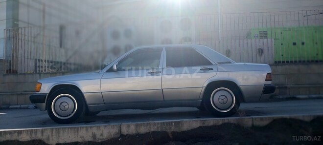 Mercedes 190 1991, 234,567 km - 1.8 l - Bakı