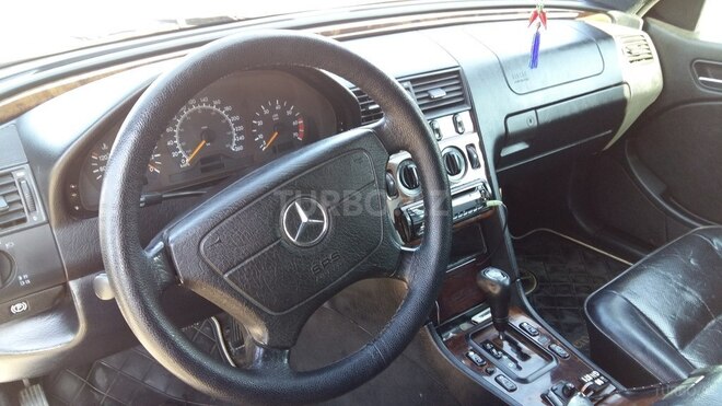 Mercedes C 230 2000, 305,000 km - 2.3 l - Bakı