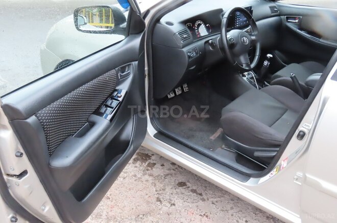 Toyota Corolla 2005, 171,000 km - 1.4 l - Bakı