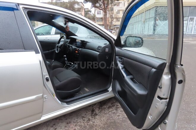 Toyota Corolla 2005, 171,000 km - 1.4 l - Bakı