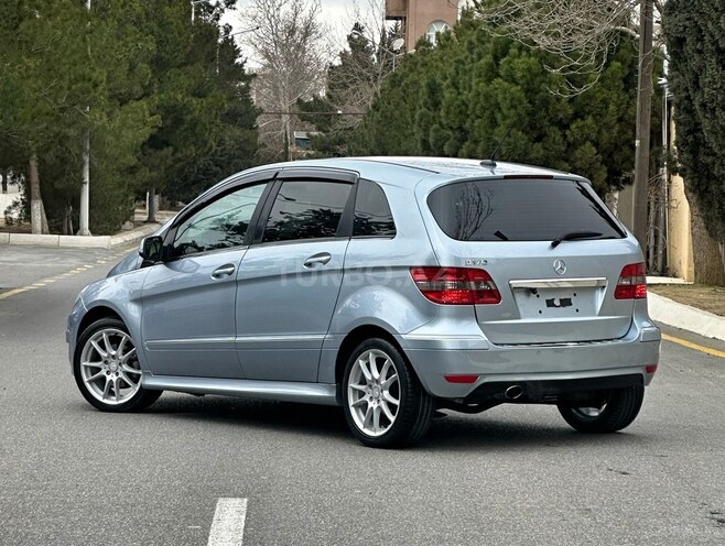 Mercedes B 180 2008, 120,000 km - 1.7 l - Bakı