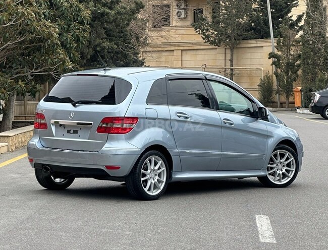 Mercedes B 180 2008, 120,000 km - 1.7 l - Bakı