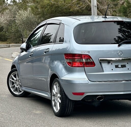 Mercedes B 180 2008, 120,000 km - 1.7 l - Bakı