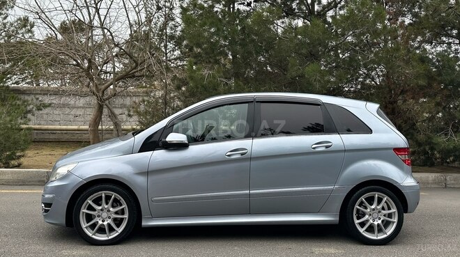 Mercedes B 180 2008, 120,000 km - 1.7 l - Bakı