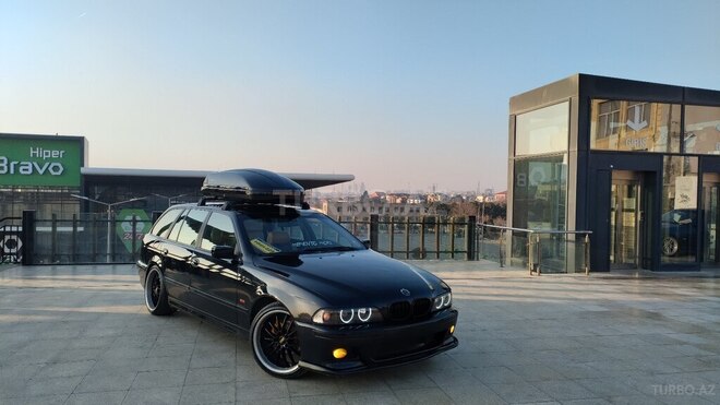 BMW 520 1999, 281,000 km - 2.0 l - Bakı