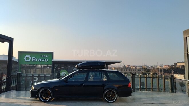 BMW 520 1999, 281,000 km - 2.0 l - Bakı