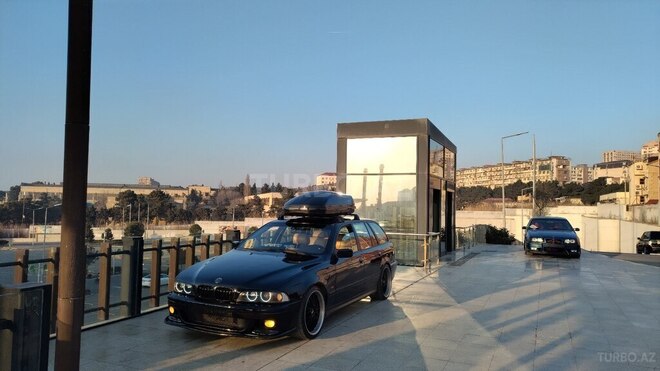 BMW 520 1999, 281,000 km - 2.0 l - Bakı