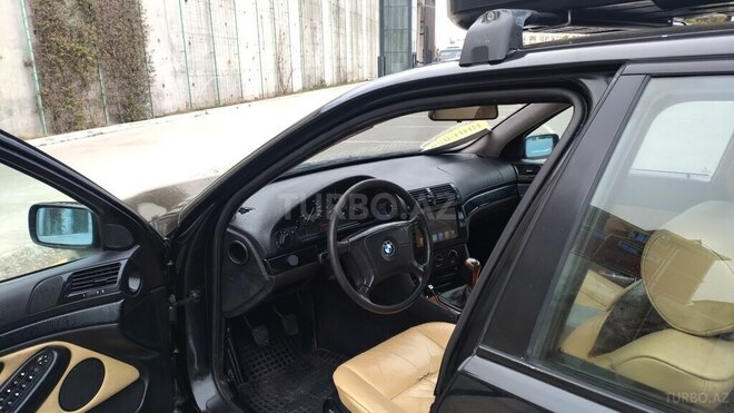 BMW 520 1999, 281,000 km - 2.0 l - Bakı