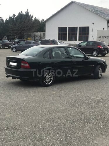 Opel Vectra 1997, 350,000 km - 1.8 l - Sumqayıt
