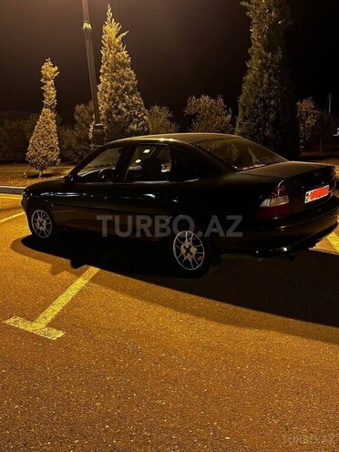 Opel Vectra 1997, 350,000 km - 1.8 l - Sumqayıt