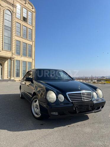 Mercedes E 220 2001, 239,954 km - 2.2 л - Bakı