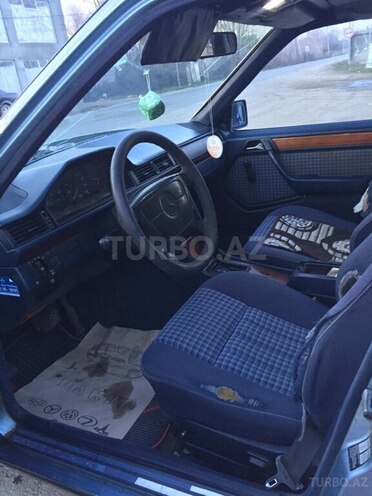 Mercedes E 200 1992, 287,314 km - 2.0 л - Masallı