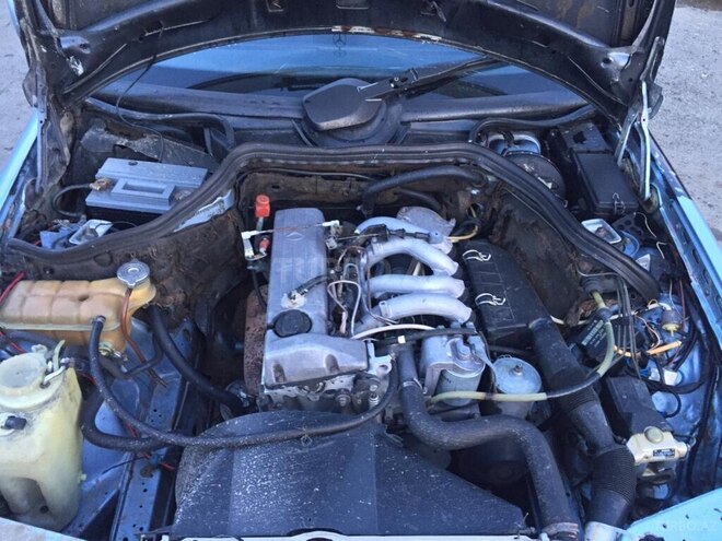 Mercedes E 200 1992, 287,314 km - 2.0 л - Masallı