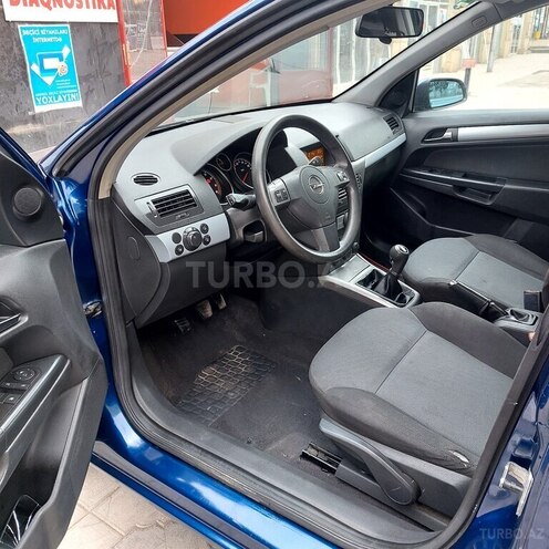Opel Astra 2005, 10,000 km - 1.4 l - Gəncə