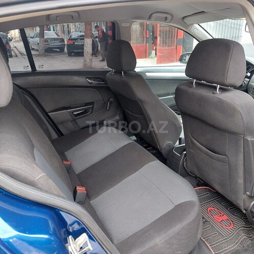 Opel Astra 2005, 10,000 km - 1.4 l - Gəncə