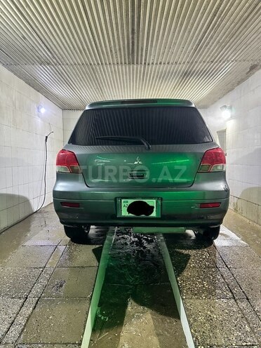 Mitsubishi Airtrek 2003, 335,000 km - 2.4 л - Bakı