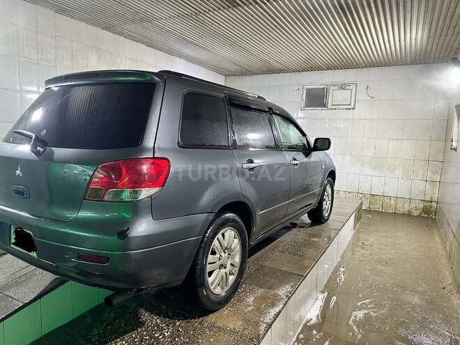 Mitsubishi Airtrek 2003, 335,000 km - 2.4 л - Bakı