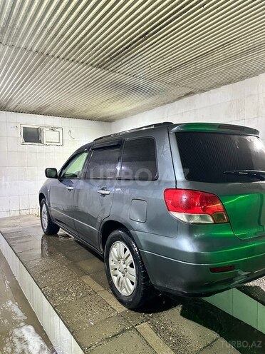 Mitsubishi Airtrek 2003, 335,000 km - 2.4 л - Bakı