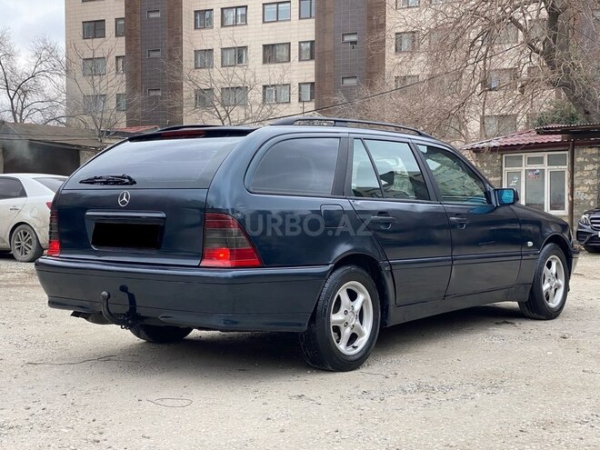 Mercedes C 220 2000, 358,000 km - 2.2 l - Bakı