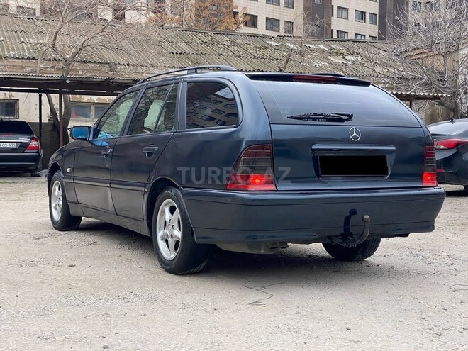 Mercedes C 220 2000, 358,000 km - 2.2 l - Bakı