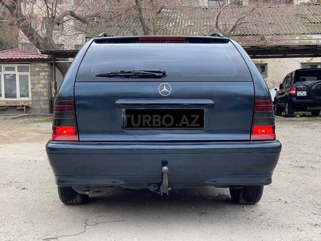 Mercedes C 220 2000, 358,000 km - 2.2 l - Bakı