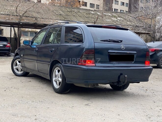Mercedes C 220 2000, 358,000 km - 2.2 l - Bakı