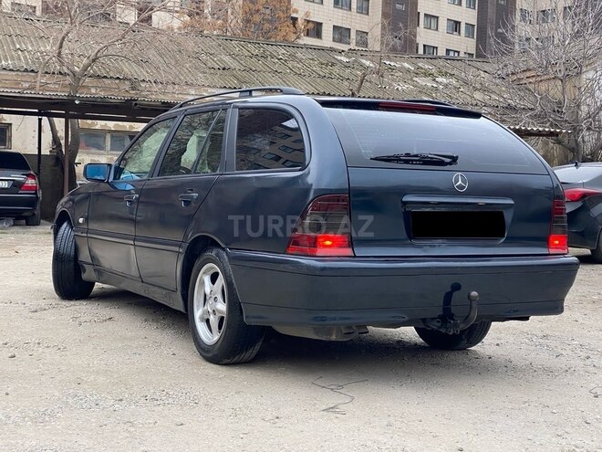 Mercedes C 220 2000, 358,000 km - 2.2 l - Bakı