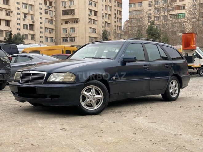Mercedes C 220 2000, 358,000 km - 2.2 l - Bakı