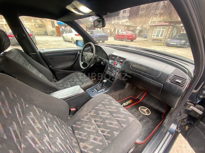 Mercedes C 220 2000, 358,000 km - 2.2 l - Bakı