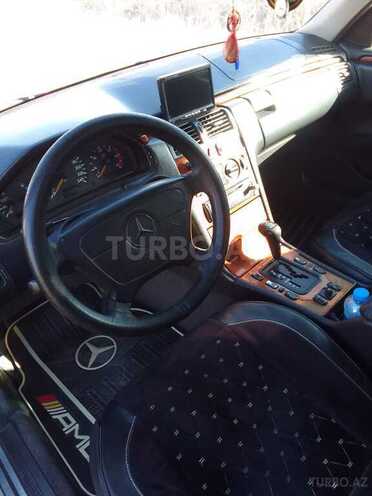 Mercedes E 220 1998, 500,000 km - 2.2 l - Biləsuvar