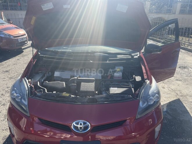 Toyota Prius 2013, 260,000 km - 1.8 л - Bakı