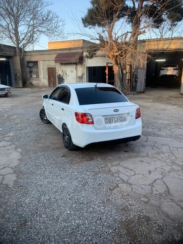 Kia Rio 2011, 250,000 km - 1.4 l - Sumqayıt